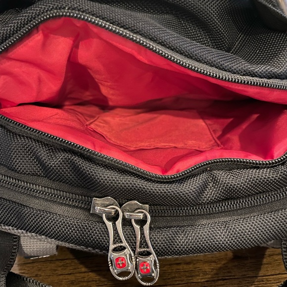 Swiss Gear Computer Backpack - Picture 7 of 9